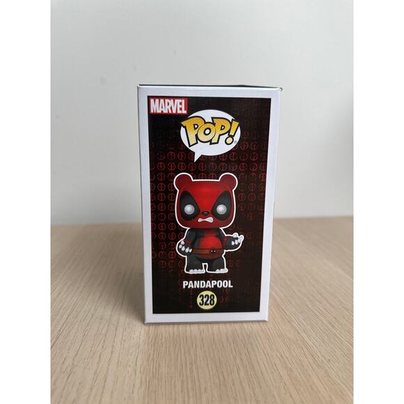 Funko Pop 328 Deadpool Pandapool Hot Topic Exclusive - NEW - Picture 3 of 4
